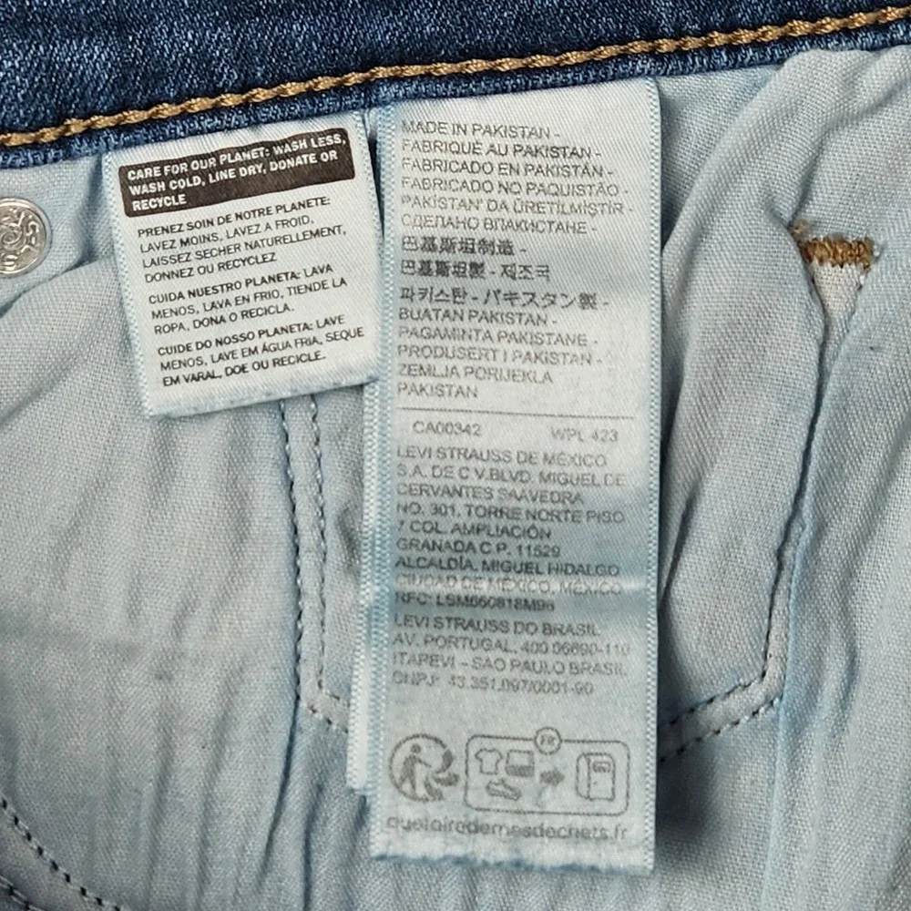 Levis Classic Straight Fit Jeans Womens 8 M‎ Lapis Speed Blue Medium Wash NEW - Picture 5 of 13
